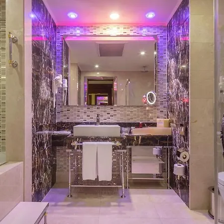 Otel Grand Millennium 5*