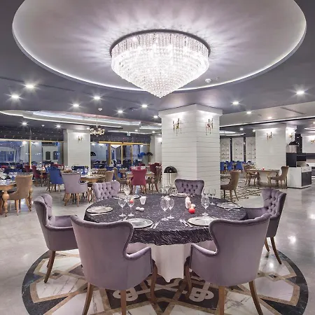 Grand Millennium Hotel 5*