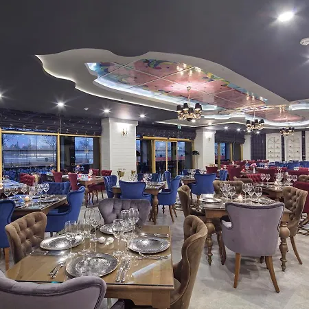 Grand Millennium Otel