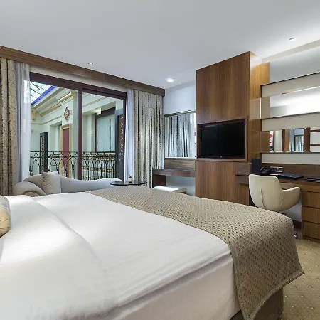 Hotel Grand Millennium