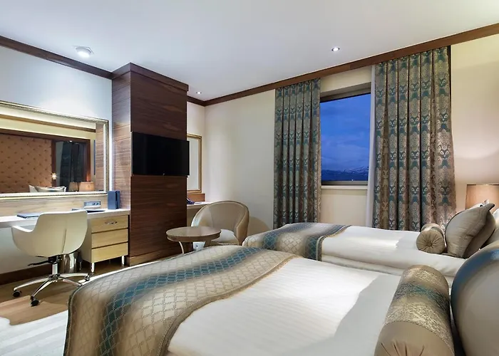 Grand Millennium Otel