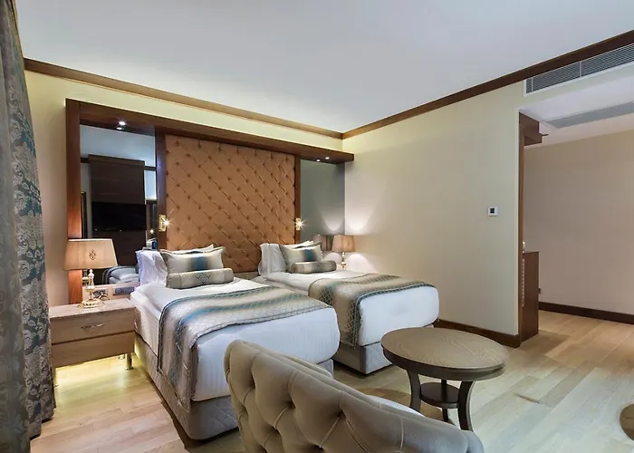 Grand Millennium Hotel 5*