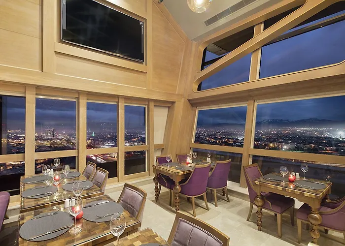 Grand Millennium Otel 5*